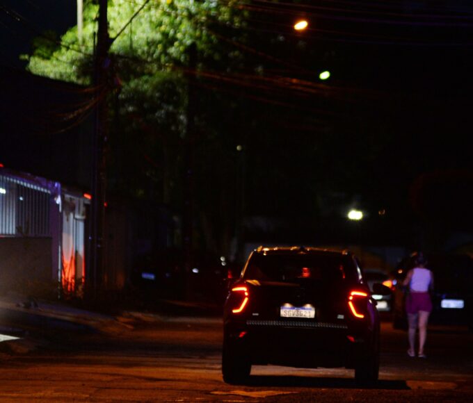 Detentos da Papuda usam celulares para alertar e escapar de revistas surpresa