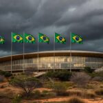 Edifício da CLDF em Brasília sob céu nublado, representando cerimônia honorária com críticas de favoritismo.