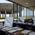 Edifício da CLDF em Brasília com relatórios fiscais preocupantes do GDF no 3º quadrimestre de 2025.