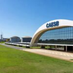 Prédio da Caesb em Brasília com infraestrutura de saneamento, representando inscrições para estágios no DF.