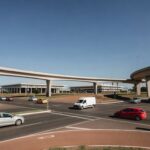 Cruzamento liberado na Epig em Brasília, aliviando o trânsito no Distrito Federal, com veículos em movimento suave.