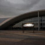 Prédio da Câmara do DF em Brasília durante debate sobre tarifa zero e custos ao erário