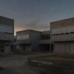 Centro de proteção a idosos vazio em Brasília, representando persistência da violência contra idosos no DF
