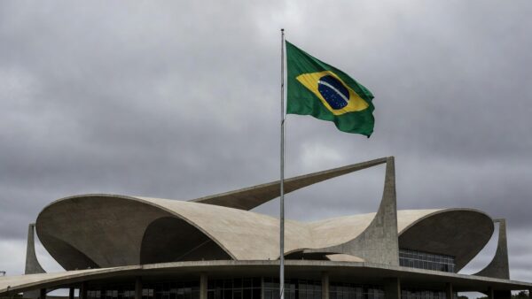 Fachada da Câmara Legislativa do DF em Brasília, homenagem 40 anos Nesp sem soluções para o SUS