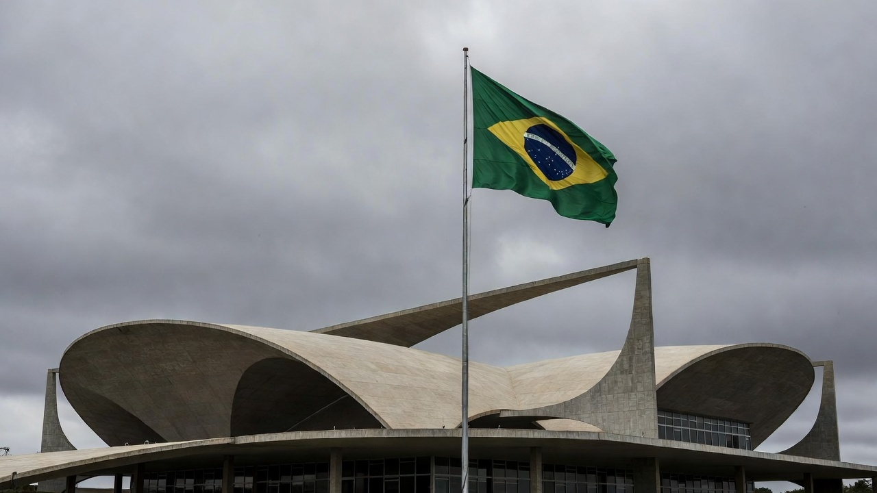 Fachada da Câmara Legislativa do DF em Brasília, homenagem 40 anos Nesp sem soluções para o SUS