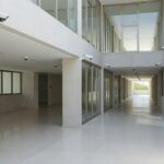Sala de terapia com câmeras de segurança conforme lei do DF para deficientes