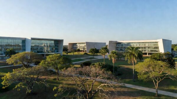 Campus da UnDF em Brasília representando inscrições para vagas remanescentes