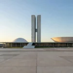 Vista da Esplanada dos Ministérios em Brasília, patrimônio arquitetônico da capital