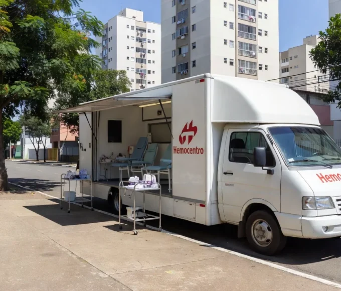 Unidade móvel do Hemocentro para coleta de sangue em Taguatinga