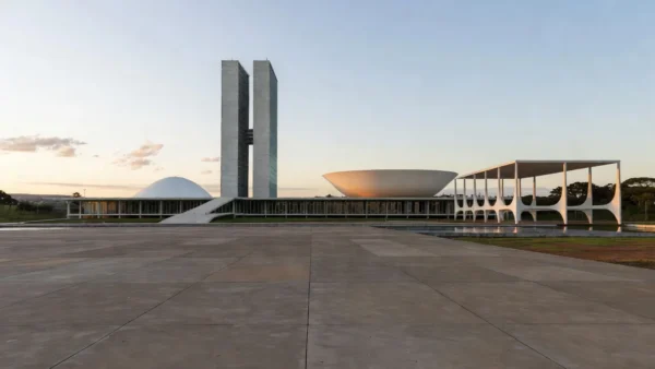 Vista da Esplanada dos Ministérios em Brasília representando candidatura ao governo do DF