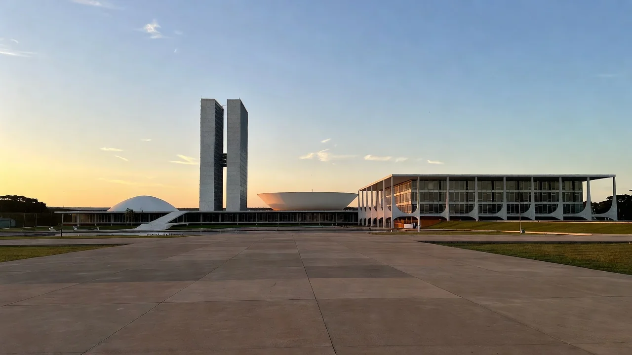 Vista de Brasília com Congresso Nacional simbolizando saúde, educação e BRB.