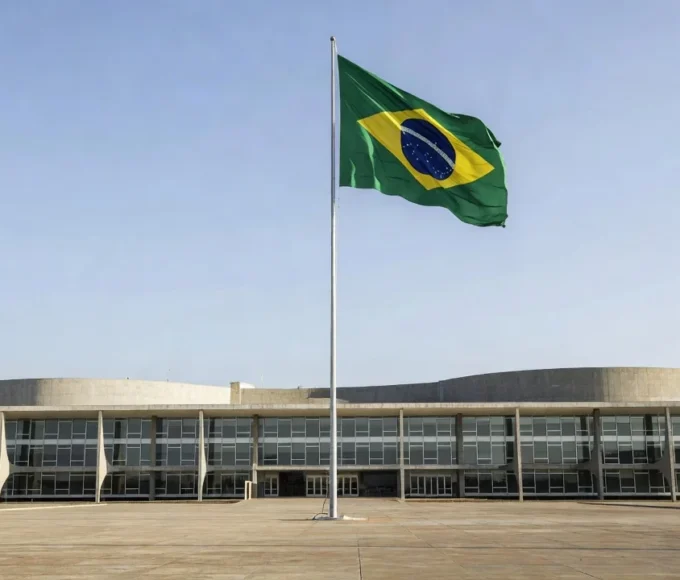 Quartel-General do Exército em Brasília com bandeira brasileira