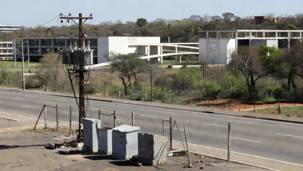 Equipamentos públicos irregulares em Brasília, foco da aprovação da CLDF