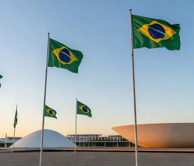 Congresso Nacional em Brasília com bandeiras do Brasil no Dia da Independência