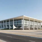 Fachada do Supremo Tribunal Federal em Brasília sob luz natural