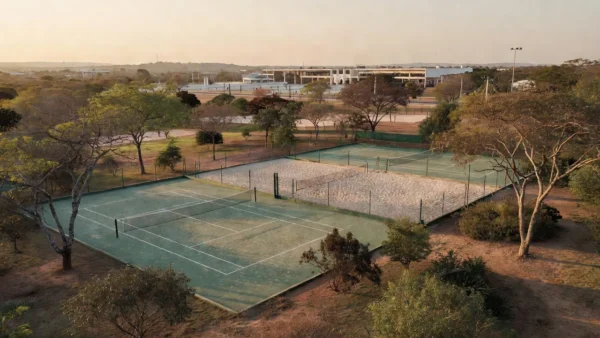 Quadras de beach tennis e tênis em Brasília sob luz natural